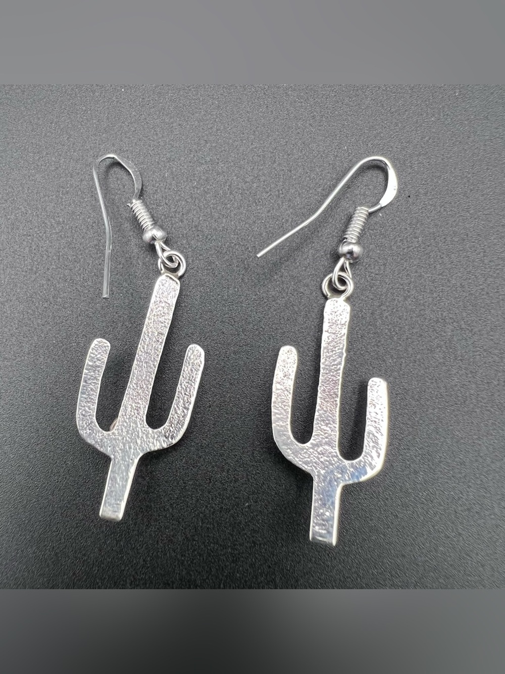 Native American Cactus Earrings - Picture 4 of 6